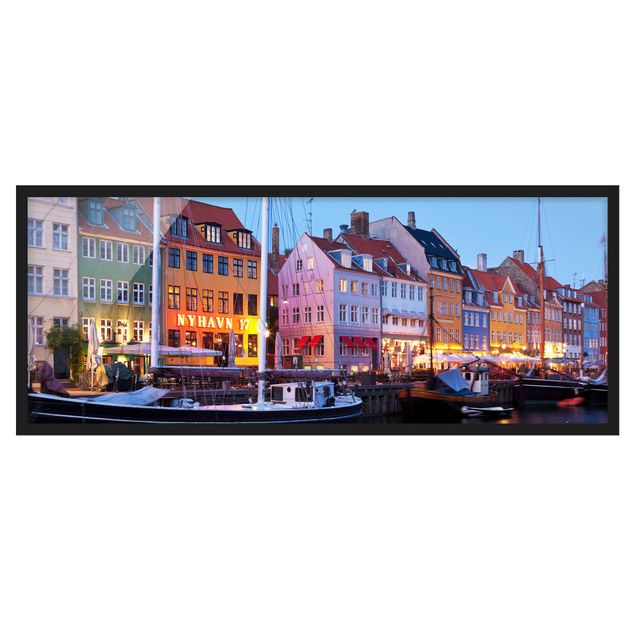 Tableau lilas Le port de Copenhague en soirée