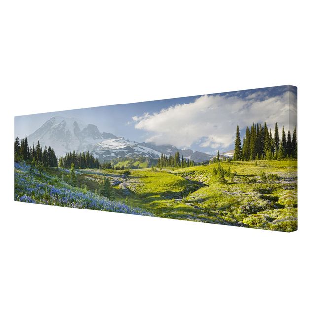 Tableaux modernes Mountain Meadow With Blue Flowers in Front of Mt. Rainier