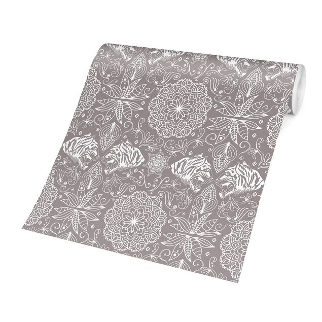 Tapisserie animaux Boho Tiger Pattern With Mandala In Warm Grey