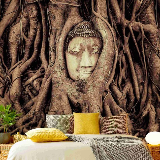 Papier peint rétro Bouddha d'Ayutthaya doublé de racines d'arbre en brun