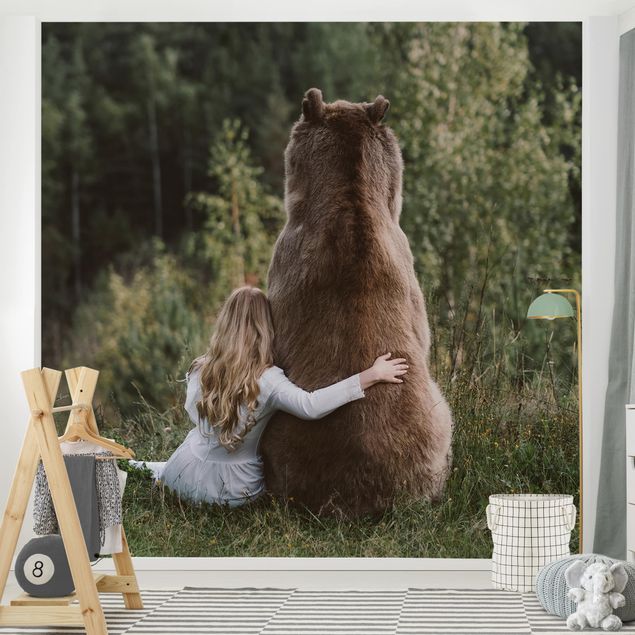 Papiers peints modernes Fille avec un ours brun