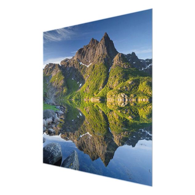 Tableau moderne Paysage de montagne avec reflet d'eau en Norvège