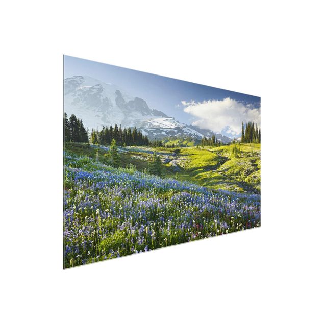 Tableaux arbres Mountain Meadow With Blue Flowers in Front of Mt. Rainier