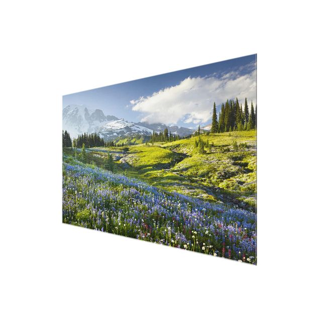 Tableau verre montagne Mountain Meadow With Blue Flowers in Front of Mt. Rainier