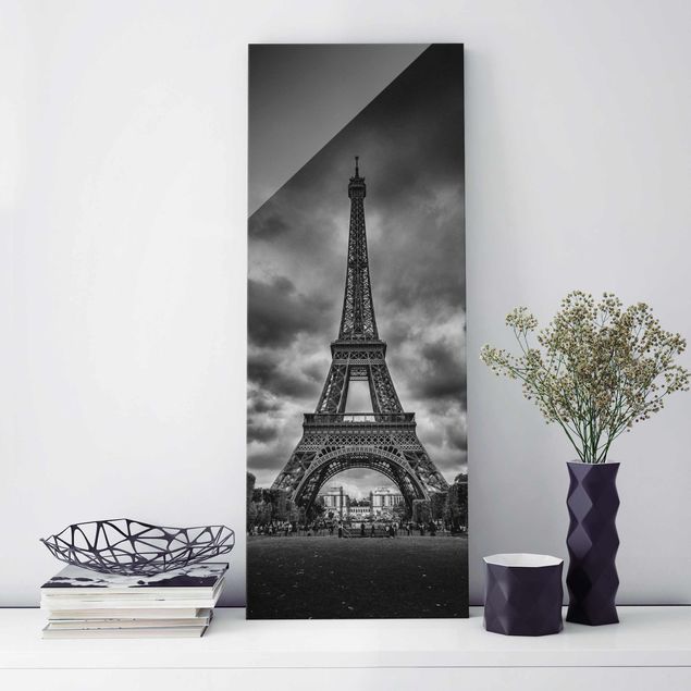 Déco murale cuisine Tour Eiffel devant des nuages en noir et blanc