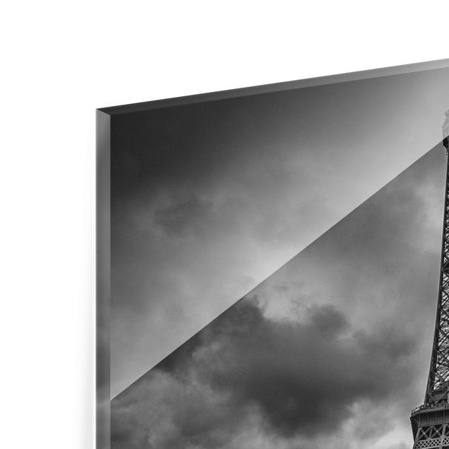 Tableaux noir et blanc Tour Eiffel devant des nuages en noir et blanc