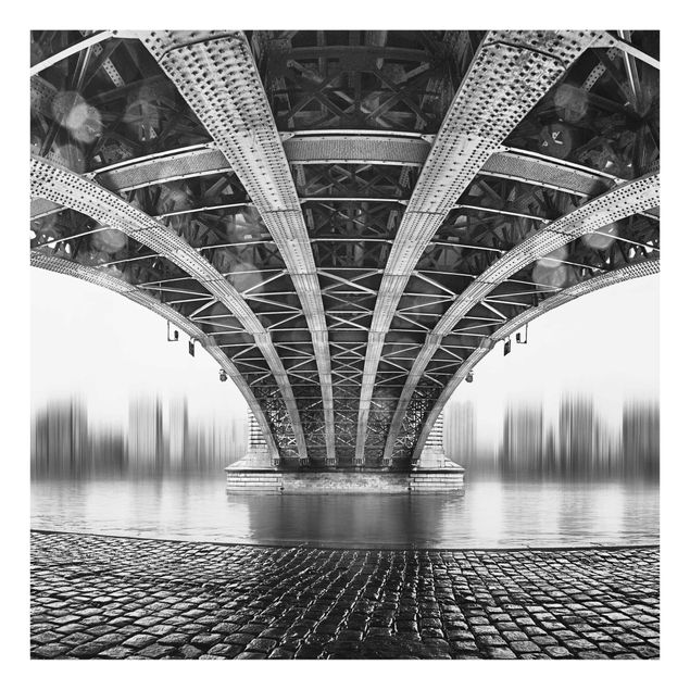 Tableaux noir et blanc Sous le pont de fer