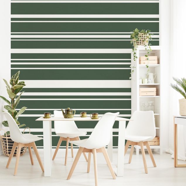 Tapisserie motif Stripes On Green Backdrop