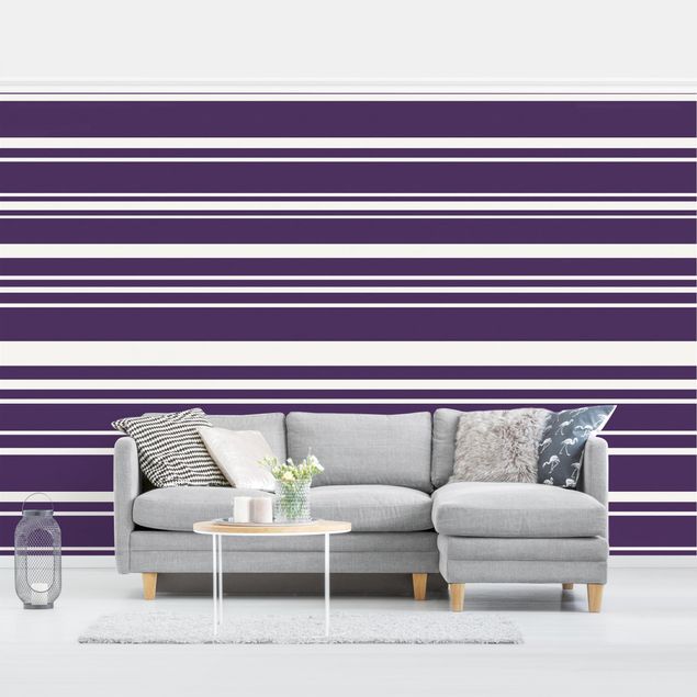 Papiers peints modernes Stripes On Purple Backdrop