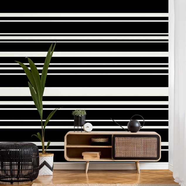 Papiers peints modernes Stripes On Black Backdrop