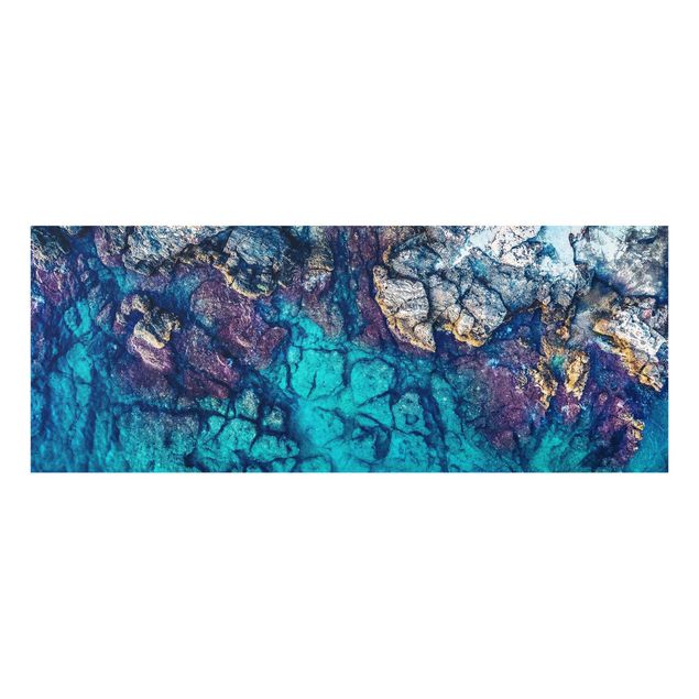 Tableaux mer Vue du haut d'une côte rocheuse colorée