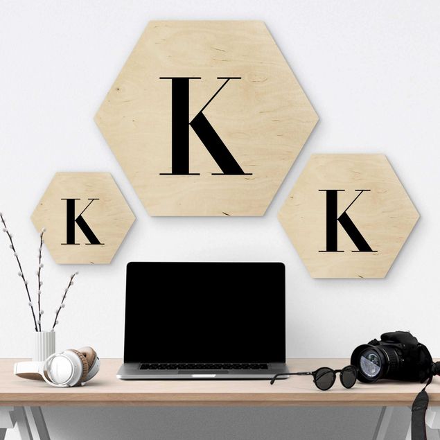 Hexagone en bois - Letter Serif White K