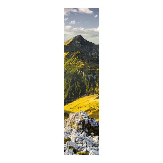 Panneau japonais paysage Montagnes et vallée des Alpes Lechtal au Tyrol