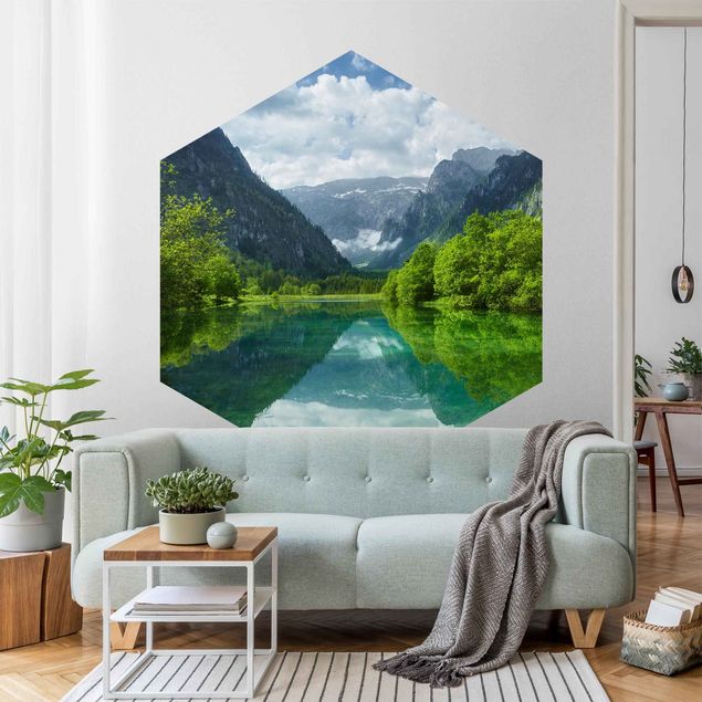 Papiers peints modernes Lac de montagne avec reflet de l'eau