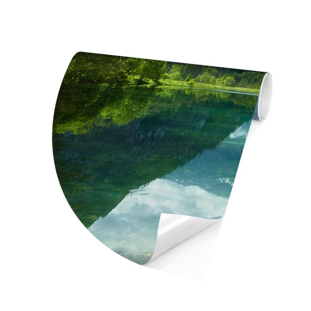 Papier peint ciel Lac de montagne avec reflet de l'eau