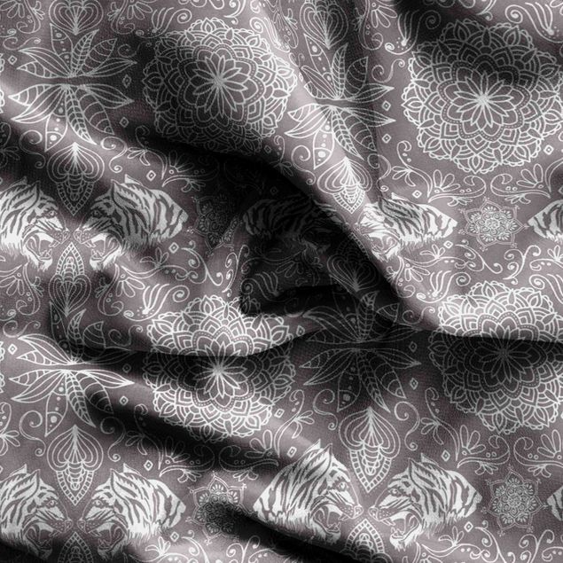 rideau style bohème Boho Tiger Pattern With Mandala In Warm Grey