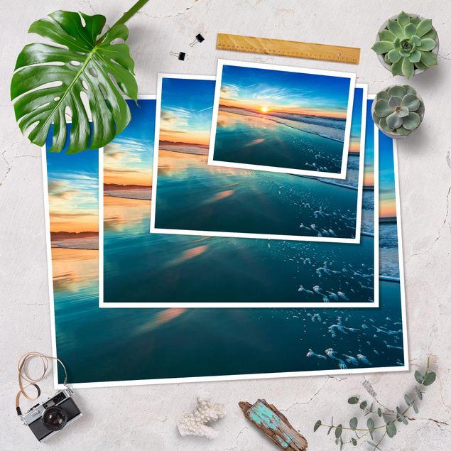 Tableaux turquoise Coucher de soleil romantique au bord de la mer