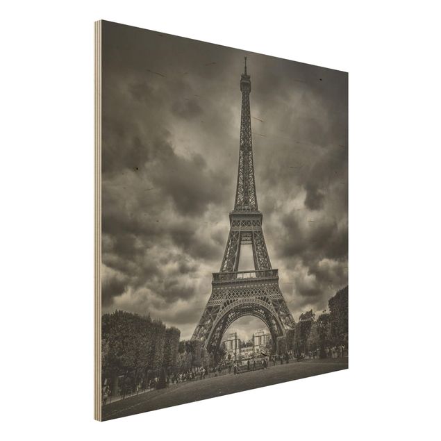 Tableau décoration Tour Eiffel devant des nuages en noir et blanc