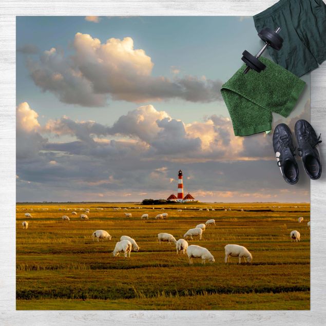 tapis extérieur Phare de la mer du Nord avec un troupeau de moutons