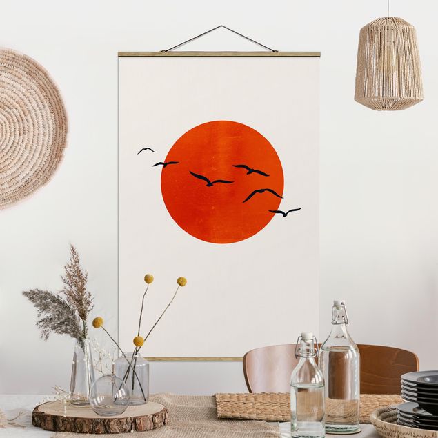 Déco murale cuisine Volée d'oiseaux devant le soleil rouge I
