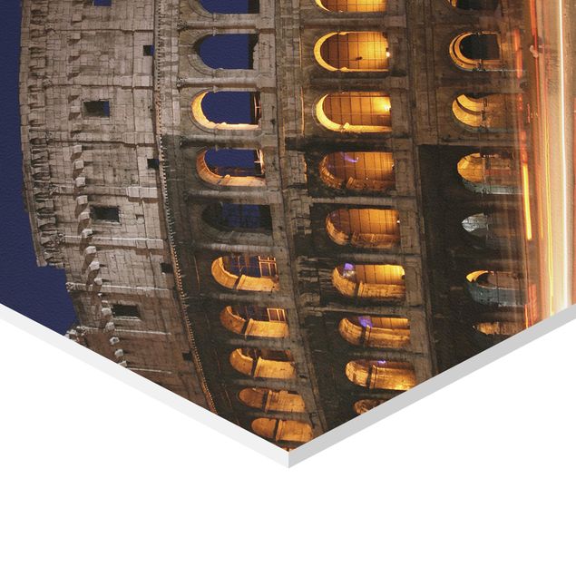 Hexagone en forex - Colosseum in Rome at night