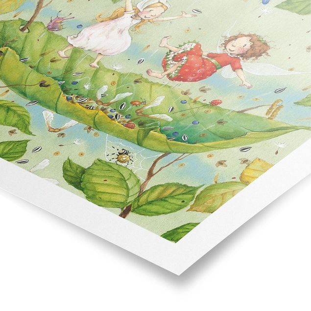 Posters animaux The Strawberry Fairy - Trampoline