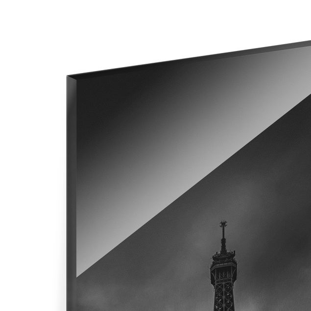 Tableau ville du monde Tour Eiffel devant des nuages en noir et blanc