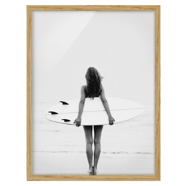 Tableaux mer Chill Surfer Girl With Board