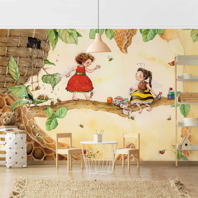 Papier peint moderne The Strawberry Fairy - Chez la fée des abeilles