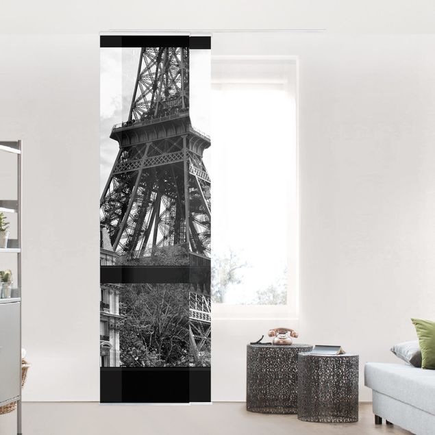 Panneaux coulissants avec architecture et skyline Window view Paris - Near the Eiffel Tower black and white