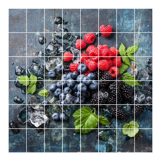 Sticker pour carrelage - Berry Mix With Ice Cubes Wood