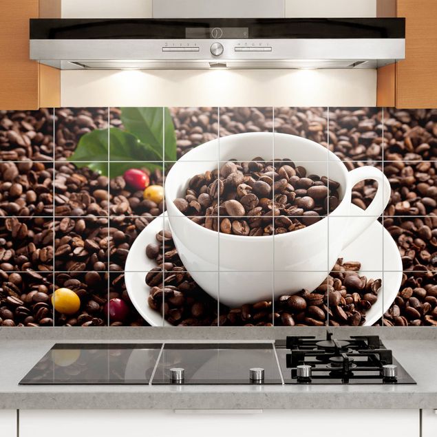 Déco murale cuisine Tasse à café avec grains de café torréfiés