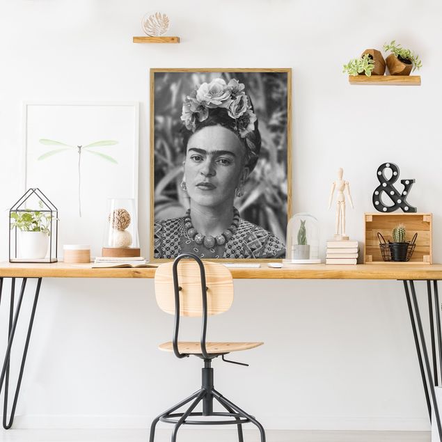 Tableau moderne Frida Kahlo Photograph Portrait With Flower Crown