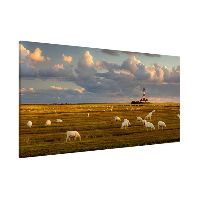 Déco murale cuisine Phare de la mer du Nord avec un troupeau de moutons