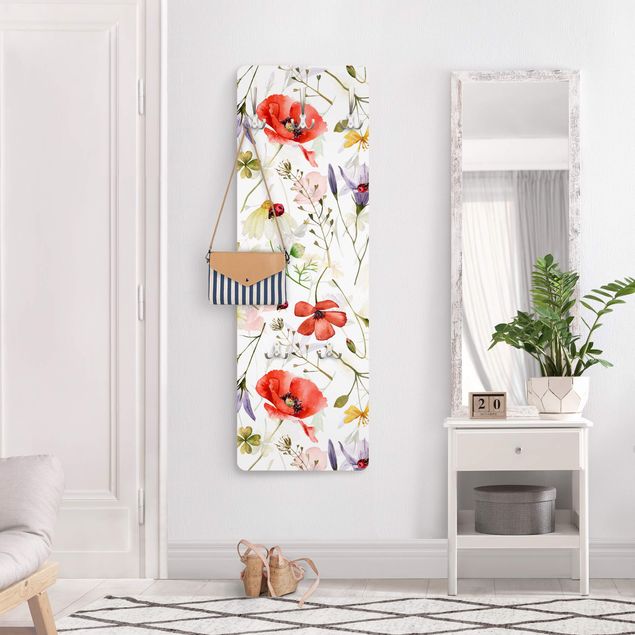 Porte manteau mural rouge Ladybird With Poppies In Watercolour