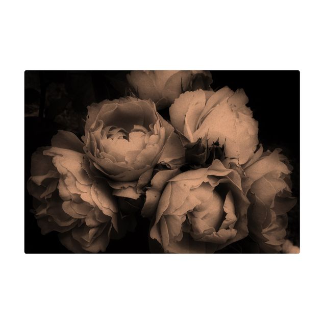 tapis maison de campagne Peonies On Black Shabby Black And White