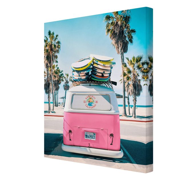 Tableau sport Pink VW Bus With Surfboards