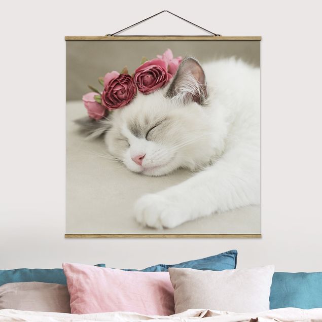 Déco chambre bébé Chat endormi avec des roses