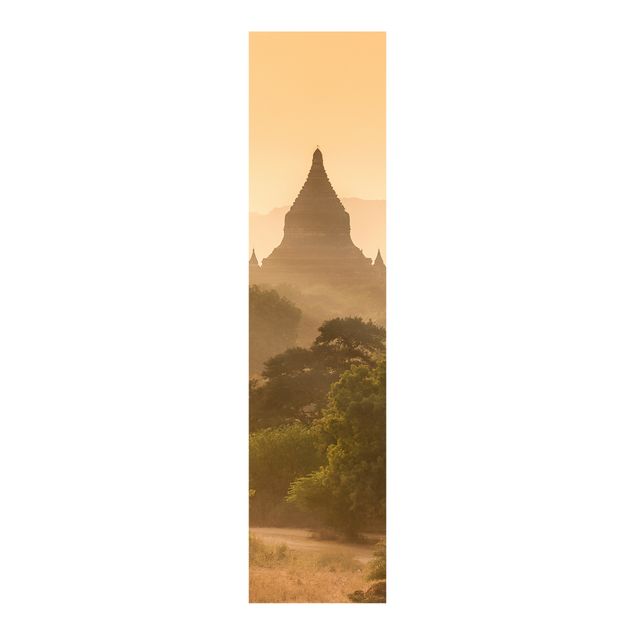 Panneaux coulissants avec architecture et skyline Coucher de soleil sur Bagan
