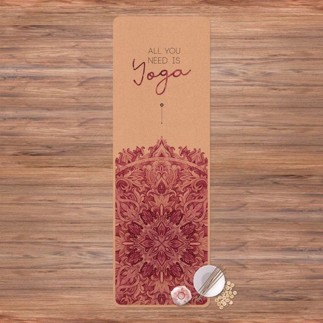 tapis contemporain Texte All You Need Is Yoga Rouge