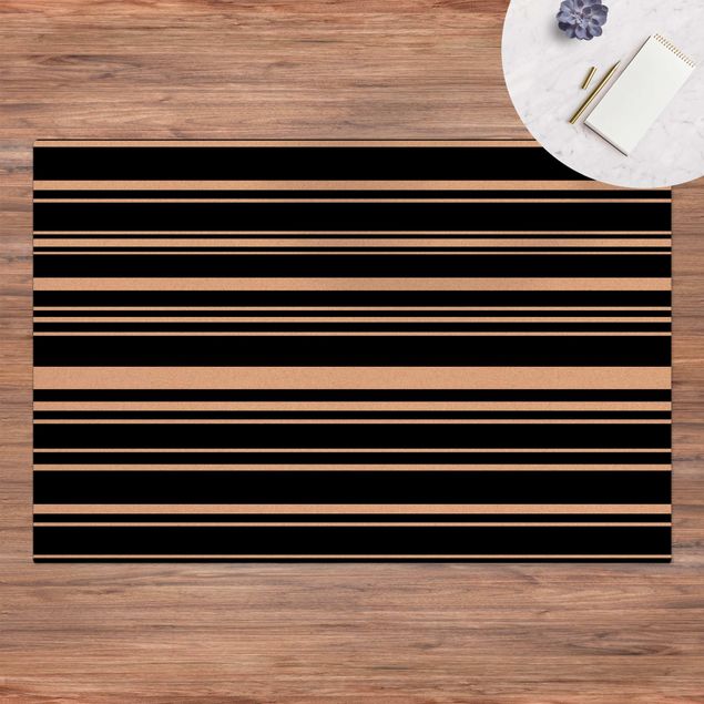 tapis contemporain Stripes On Black Backdrop