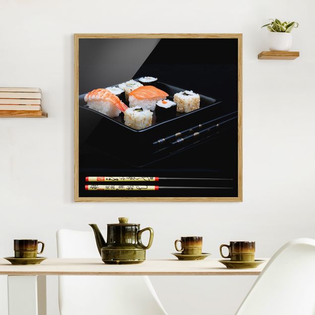 Décorations cuisine Assiette de Sushi avec baguettes noires