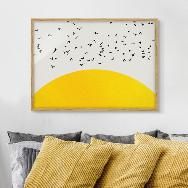Déco murale cuisine Foule d'oiseaux devant un soleil jaune