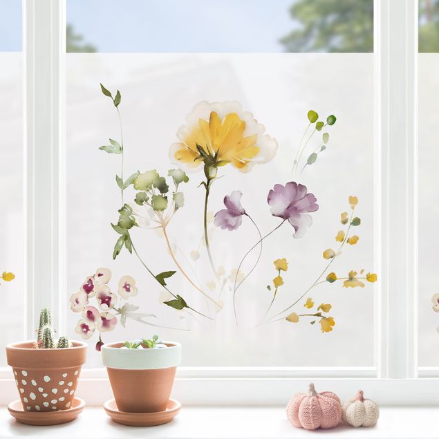 Déco chambre enfant Délicates fleurs jaunes et violettes aquarelle